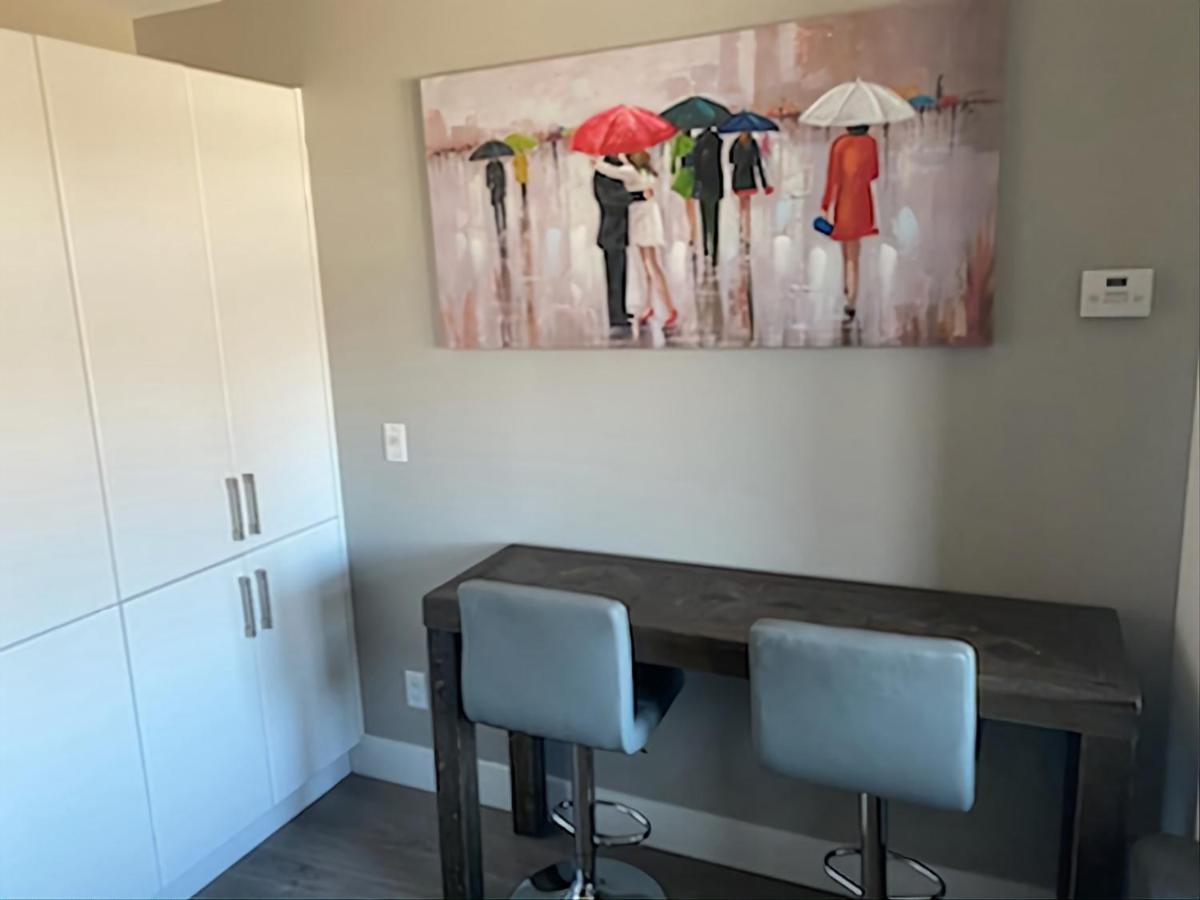 Cozy Studio Suite, 15Min Walk To Downtown Kelowna Eksteriør billede